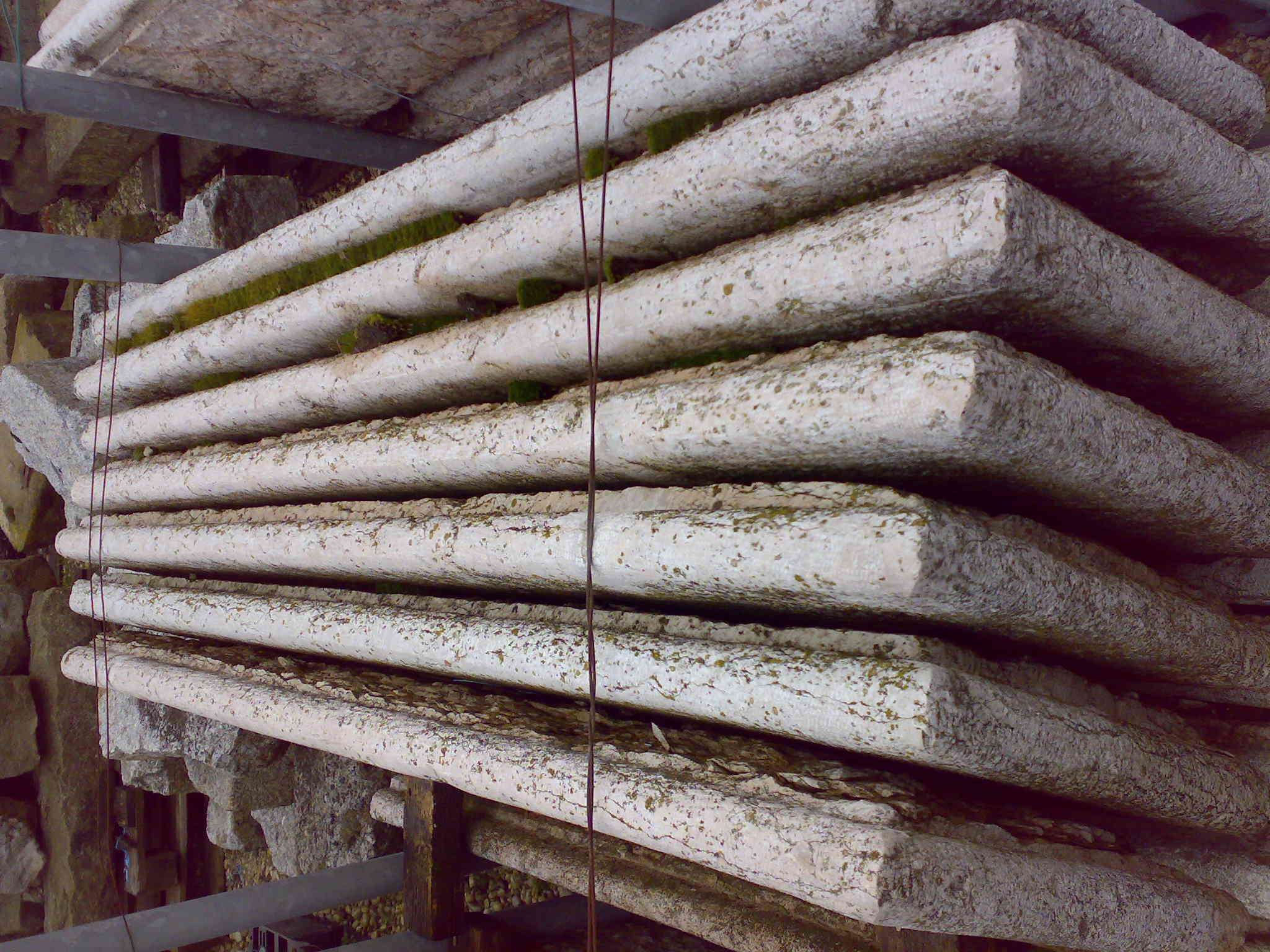 Pezzi in marmo antico recupero materiali Scala Antica decorazione