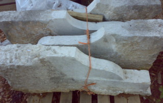 Modiglioni in marmo di Verona da cornice o da poggiolo