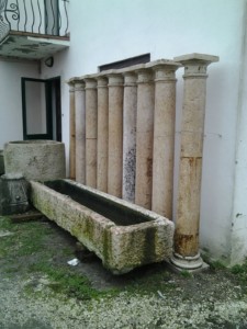 colonne in marmo bianco di verona