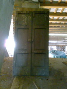 porte portoni legno antico da restaurare 06